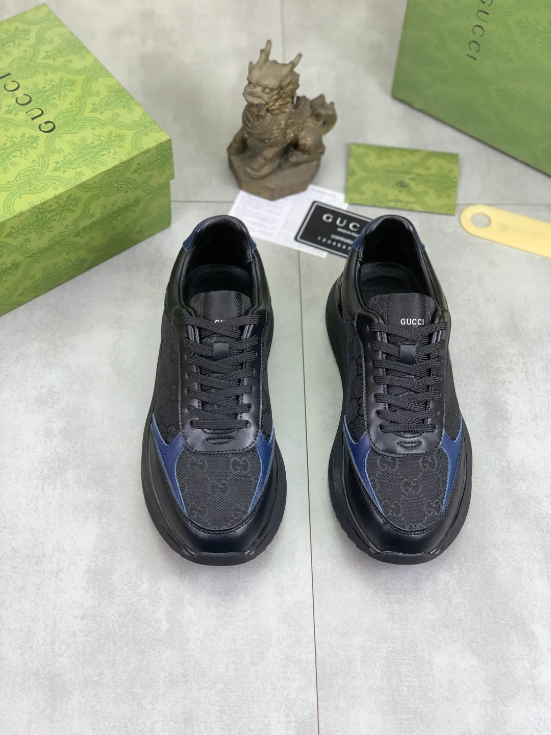 Men's shoes 💰P460💰【New model】🆘 The latest model from Gucci official website🎁Classic casual and fashionable men's shoes👟Best model💥The style is simple and elegant, exclusive for trendy men. Unique official website latest brand elements👑Gucci original decoration, fashionable and generous, the fabric is made of original soft calfskin➕Comfortable soft pigskin lining ✅Wear-resistant rubber outsole specified on the official website_Full of elasticity, the classic model taken at the counter 🎬Color: 4⃣️colors available😍Number of yards: 38-44 (45 46 customized)